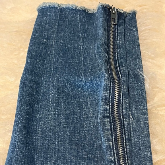 Abercrombie & Fitch Side Zip High Rise Raw Hem Skinny Ankle Jeans - Picture 5 of 7